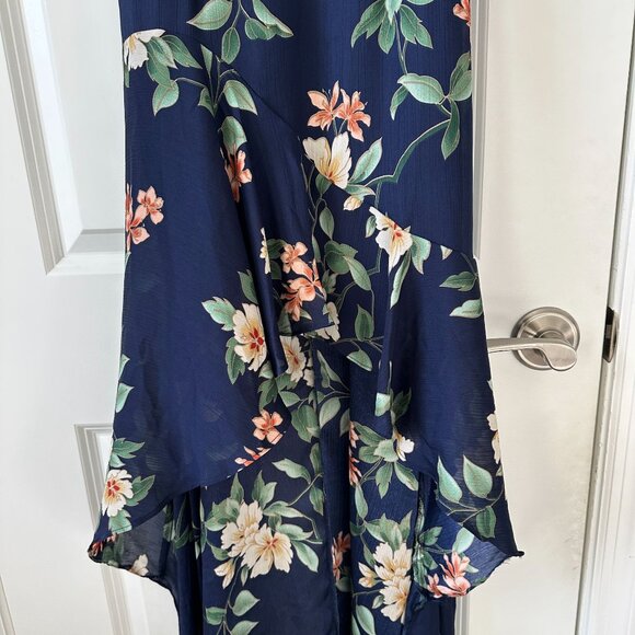Selfie Leslie Imelda V neckline high low hem dress Floral print Navy blue SMALL - Picture 5 of 16